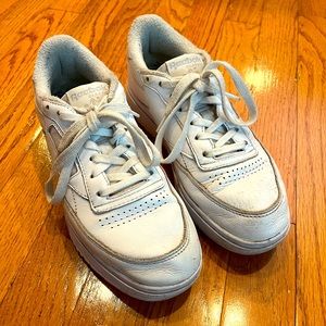 Reebok women’s white Club C Double sneakers size 7